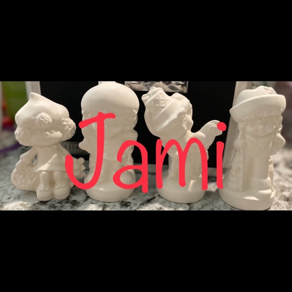 NEW 8 strawberry shortcake vintage ceramic Dolls